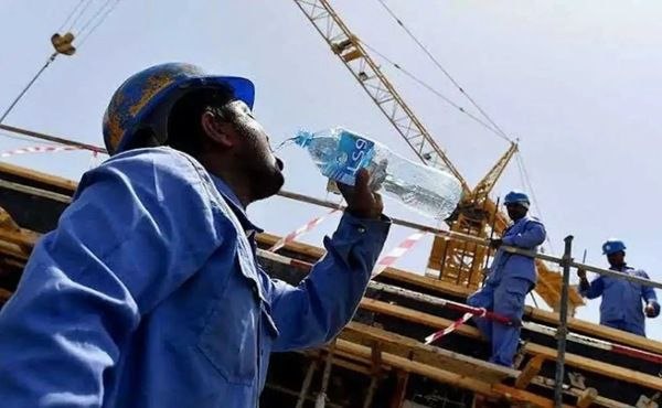 Kuwait bans outdoor work during peak summer hours from June to August