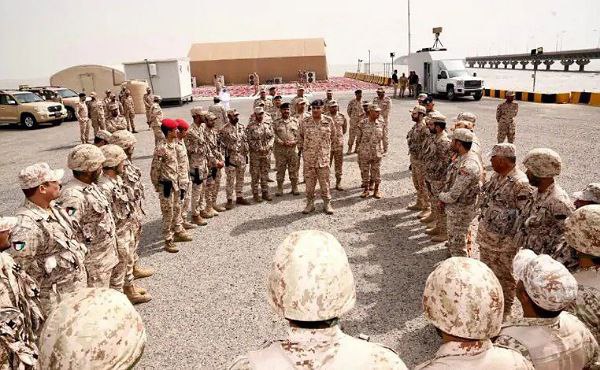 Chief of Staff of Kuwait Army visits military sites