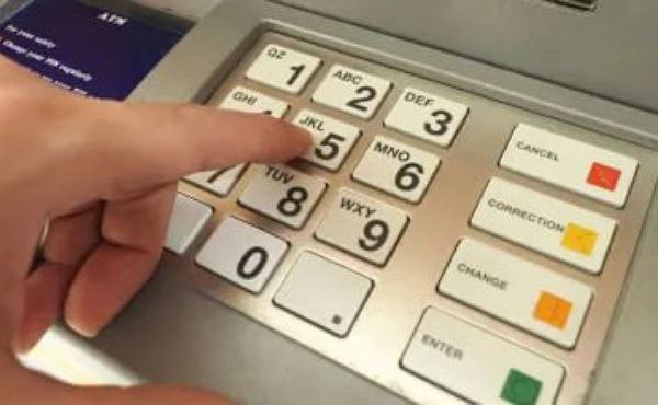 Expat Reports Unauthorized Bank Withdrawals: Company Accused