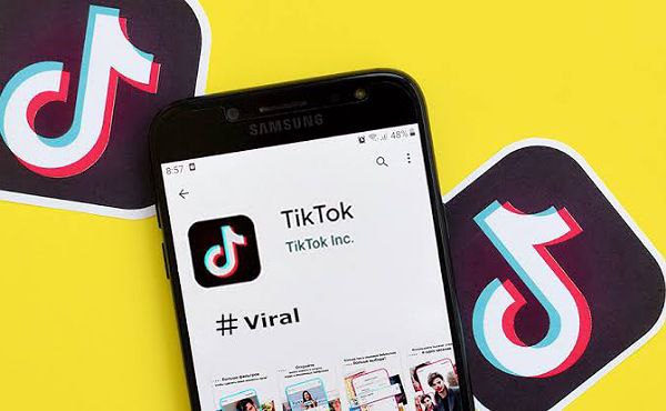 Tik Tok tops Kuwait followed by YouTube