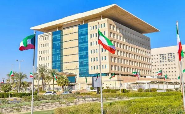 New CSC directive requires visible work IDs for all employees