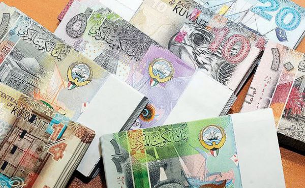 Salaries On The Rise For Kuwaitis And Expats